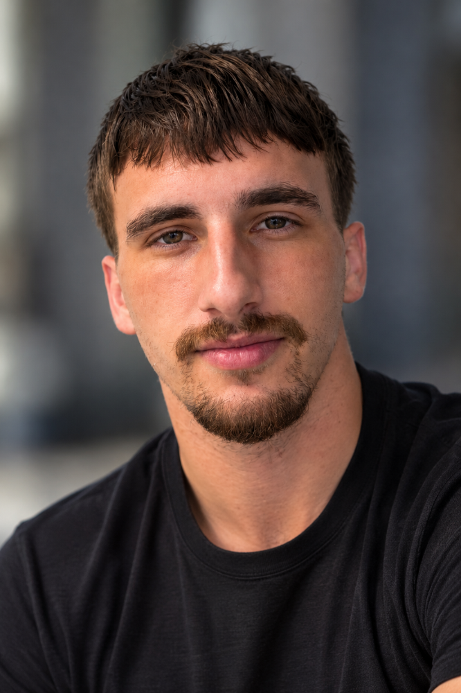Jake Seamster as Justin